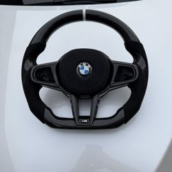 G8x Steering Wheel 