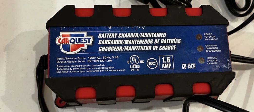 CARQUEST Intelligent Battery Charger/Maintainer 6/12V 1.5A CQ-15CR