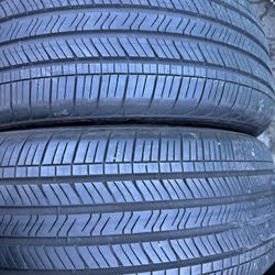 (2) 255/55R20 PAIR OF USED TIRES GOOD YEAR 80% LIFE !!