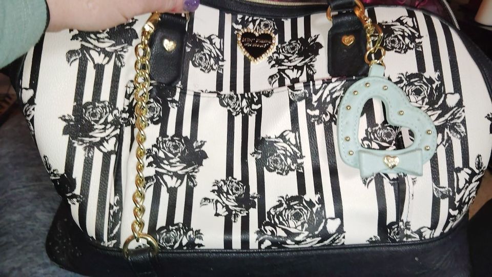 Betsy purse