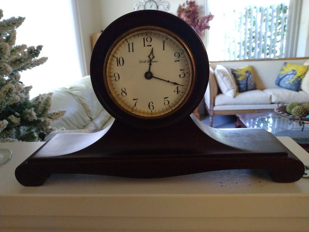 SETH THOMAS Antique Small Camelback Clock