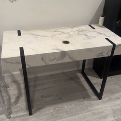 FREE Black and white Desk