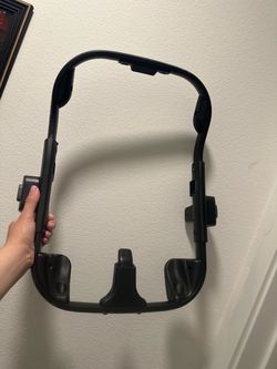 Nuna Pipa car seat adapter
