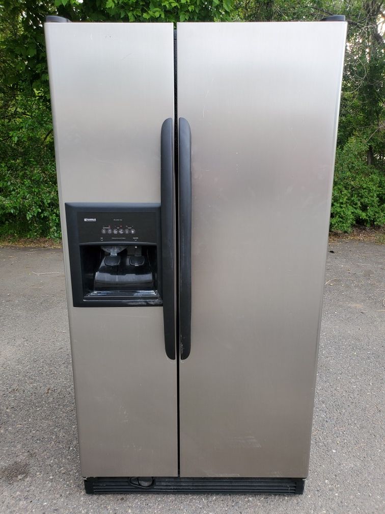 Stainless steel Kenmore fridge good working conditions