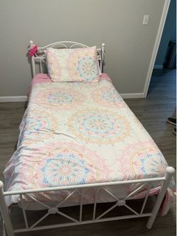 Twin bed frame w/ mattress