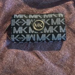 New Michael Kors Wallet