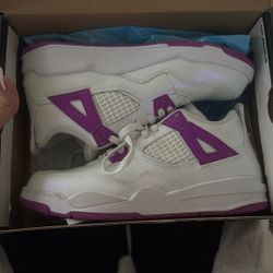 Jordan 4s Size 2.5