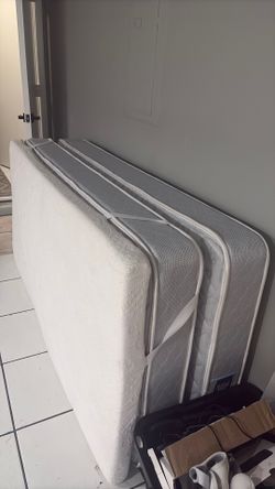 Twin mattresses