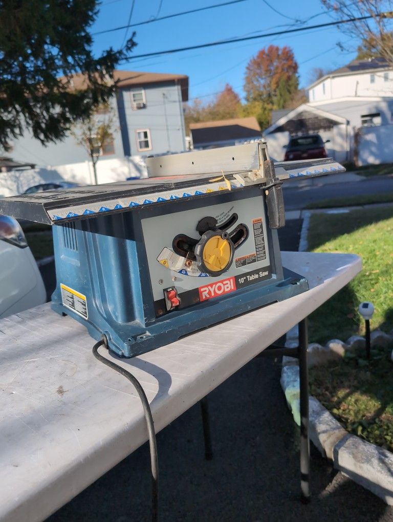 Table Saw 10"