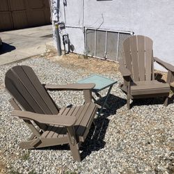 Weathered Wood Plastic Adirondack Chair Set With Small Table  
