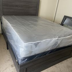 Queen Mattress Come With Free Box Spring - Free Delivery 🚚 To Reasonable Distance 