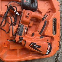 Please Read Full Description!!!!!!    18g Brad Nailer   