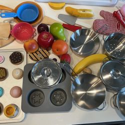 Toy Kitchen Supplies 