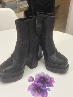 Botas