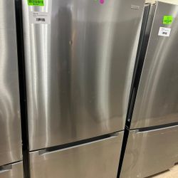 Vissani MDBF18SS 18.7 cu. ft. Bottom Freezer Refrigerator I  
