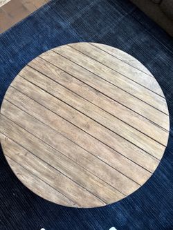 Round coffee and end table set