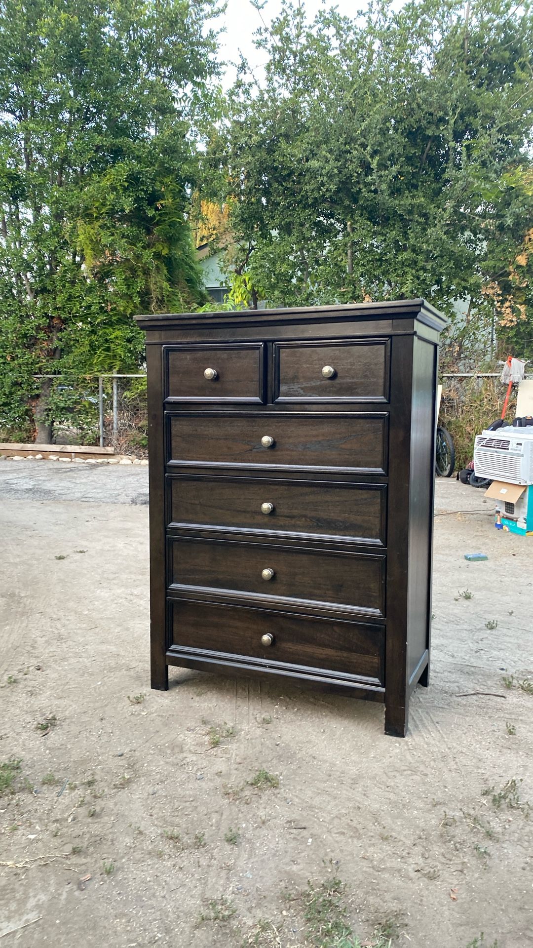 Gorgeous Dresser With Six Drawers Working Excellent Great Condition Beautiful Color And Style Clean Wood