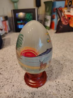 1991 Treasured Visions Reverse-Painted Glass Egg