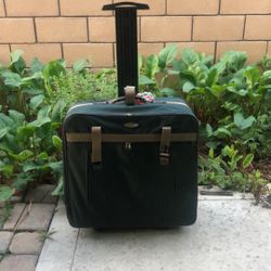 Vintage Trade Winds Luggage Suitcase 