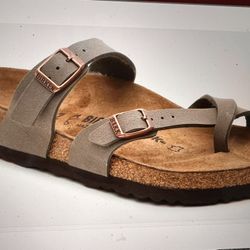Birkenstock Sandals Size 8