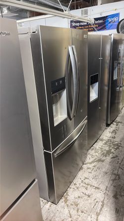 GE side by side refrigerator