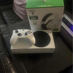 Xbox Series S (with Headphones)