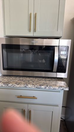 Microwave Over The range Whirpool. Silver