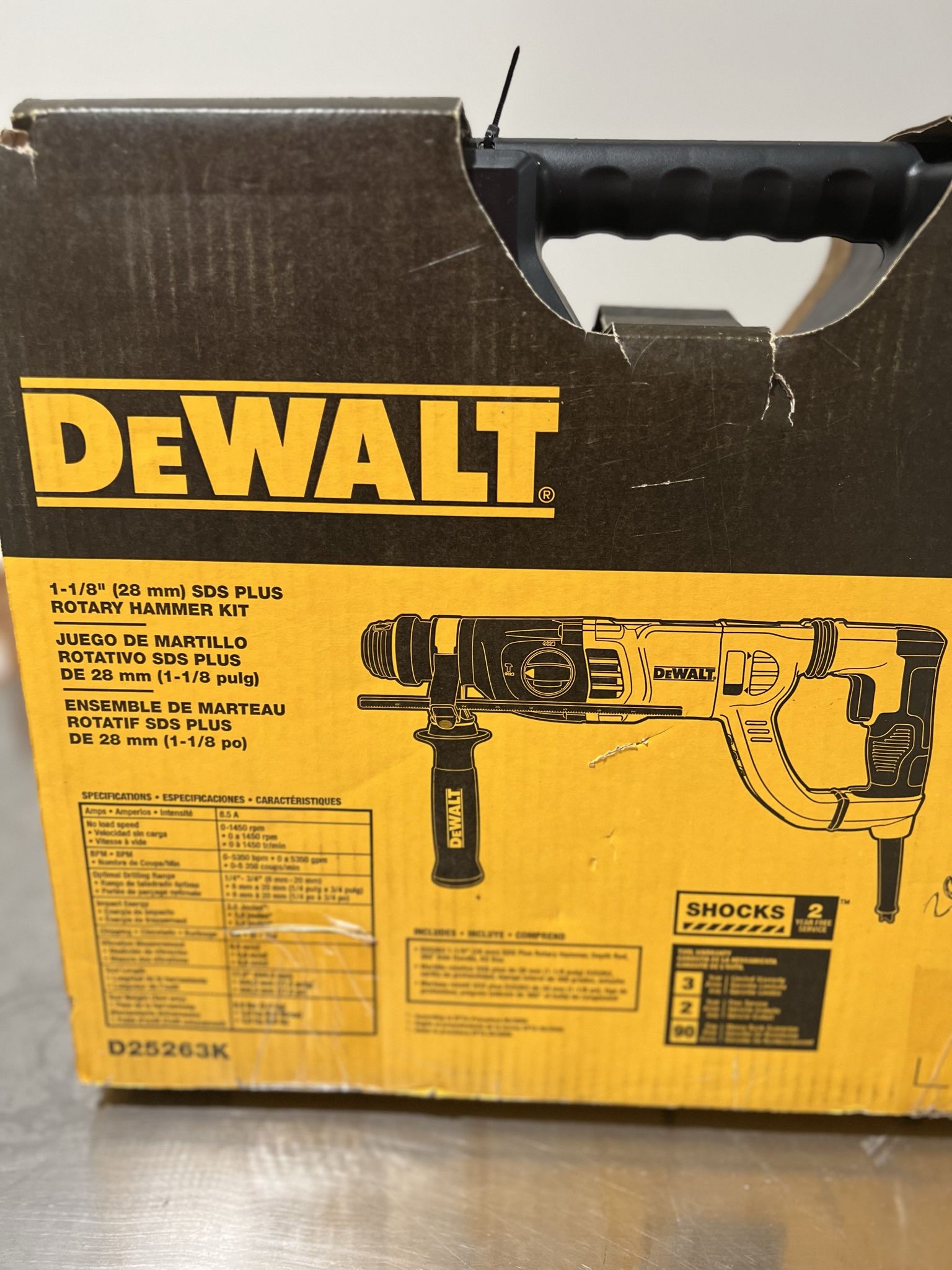 Dewalt 8.5 Amp 1-1/8 in. Corded SDS-PLUS D-Handle Concrete/Masonry Rotary Hammer Drill Kit