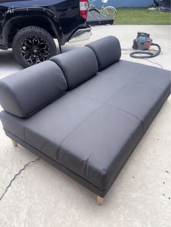 AMAZING CLEAN DAY BED GRAY