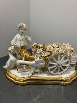Fine Capodimonte Porcelain Flower girl cart 24K gold plate