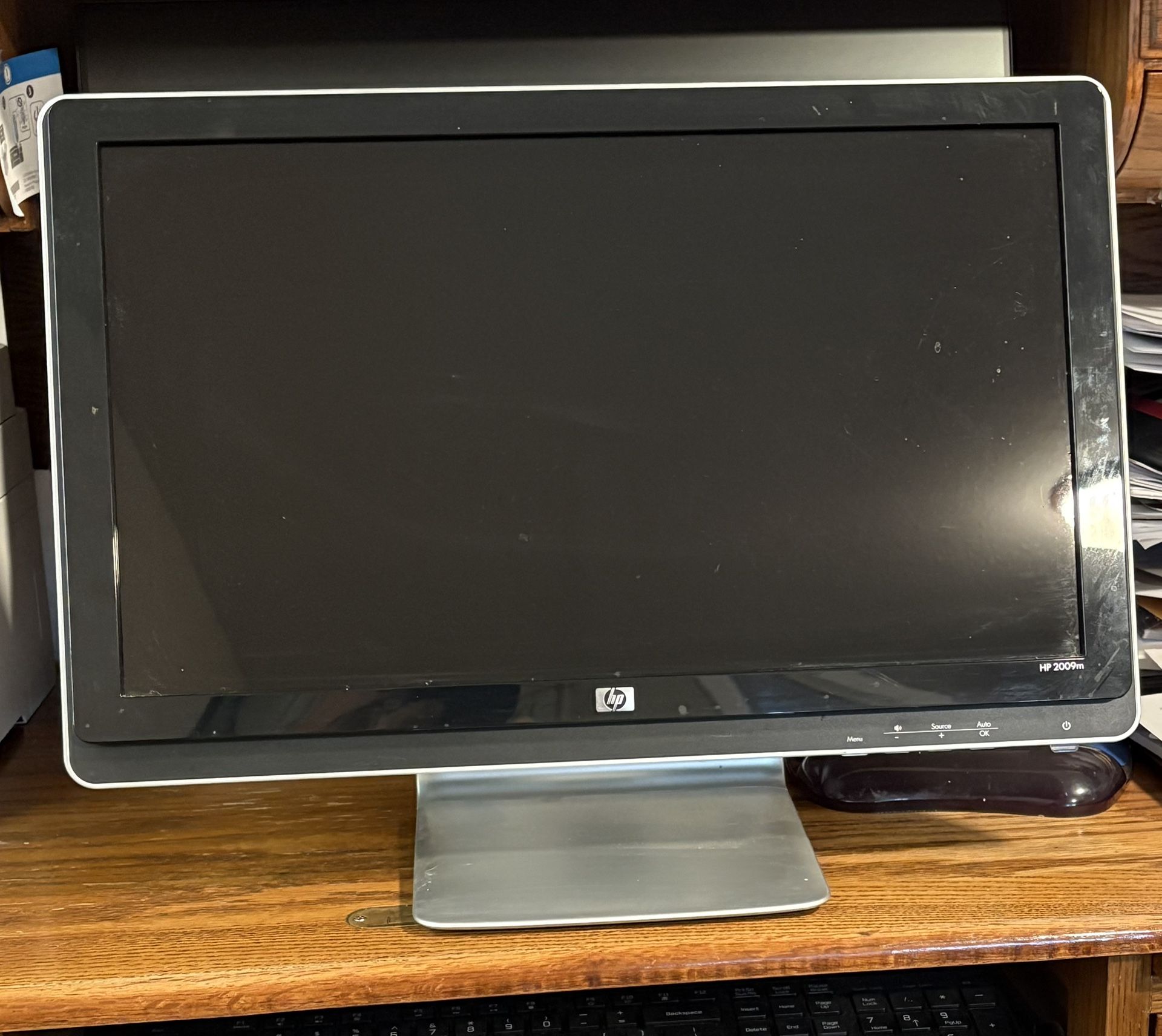 20” HP Monitor