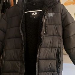 DKNY  GIRLS COAT  ---Sz. SP/8