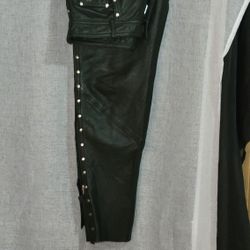 HARLEY DAVIDSON LEATHER PANTS for Sale in Marysville, WA - OfferUp