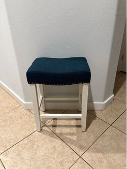 Navy blue countertop stool (1 left!)