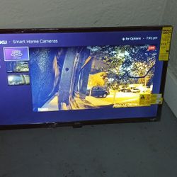 45 " ONN ROKU FLAT-SCREEN TV