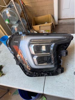Gmc terrain Right Headlight Oem