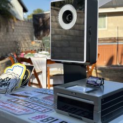 Elite Mirror Photo Booth