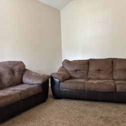 Sofa/loveseat Set
