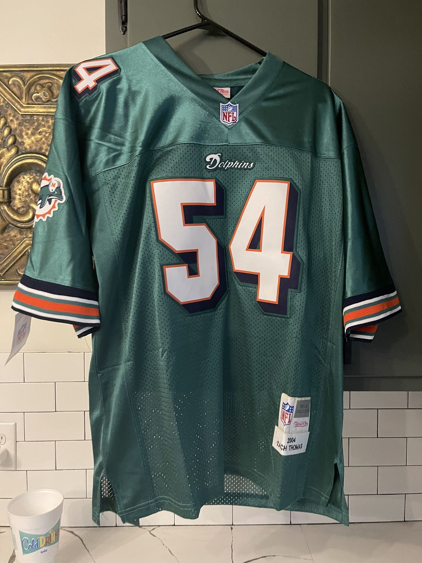 Men’s Zach Thomas Throwback NFL Jersey Size 48.