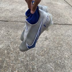 Nike Vapor Football/ Soccer Cleats 
