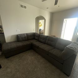 SECTIONAL COUCH FOR SALE