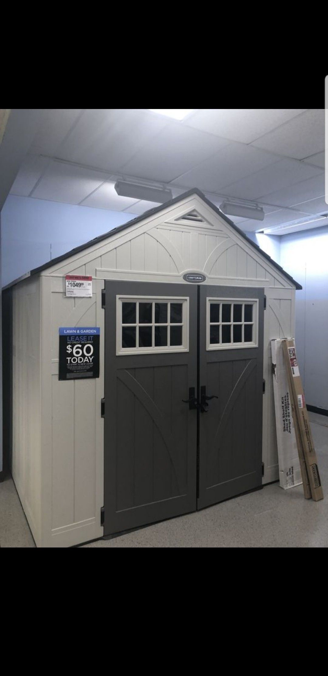 Plastic shed / excellent condition