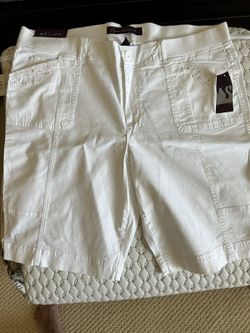 Women Clothing , White Shorts 