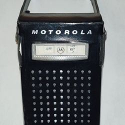 Classic Motorola 7 Transistor Radio 