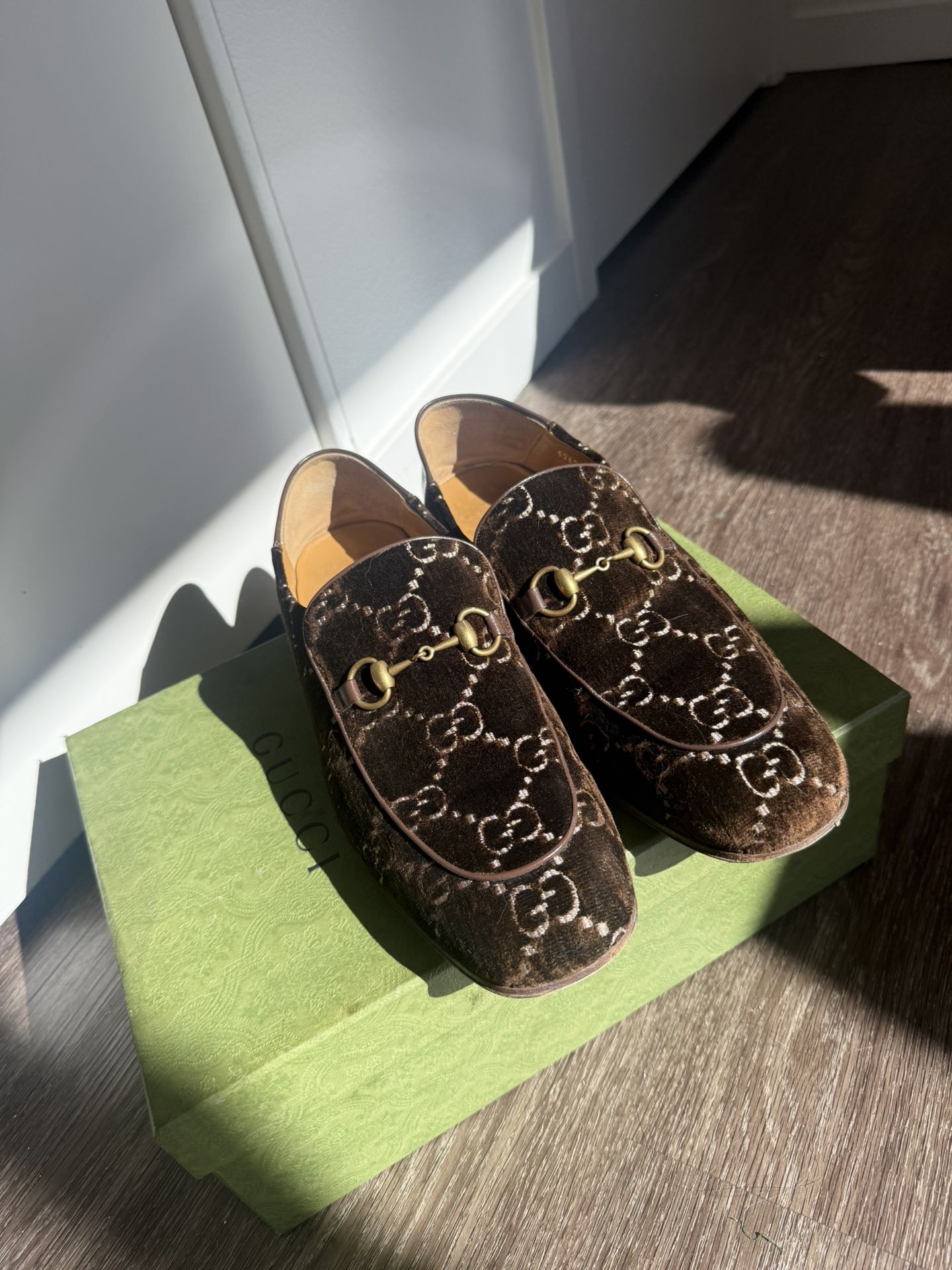 GUCCI men's Jordaan Horsebit GG Velvet Loafers shoes