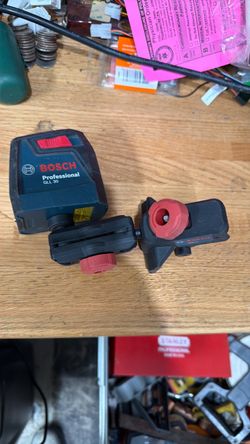 Bosch Professional GLL 30 Cross-Line Laser Level