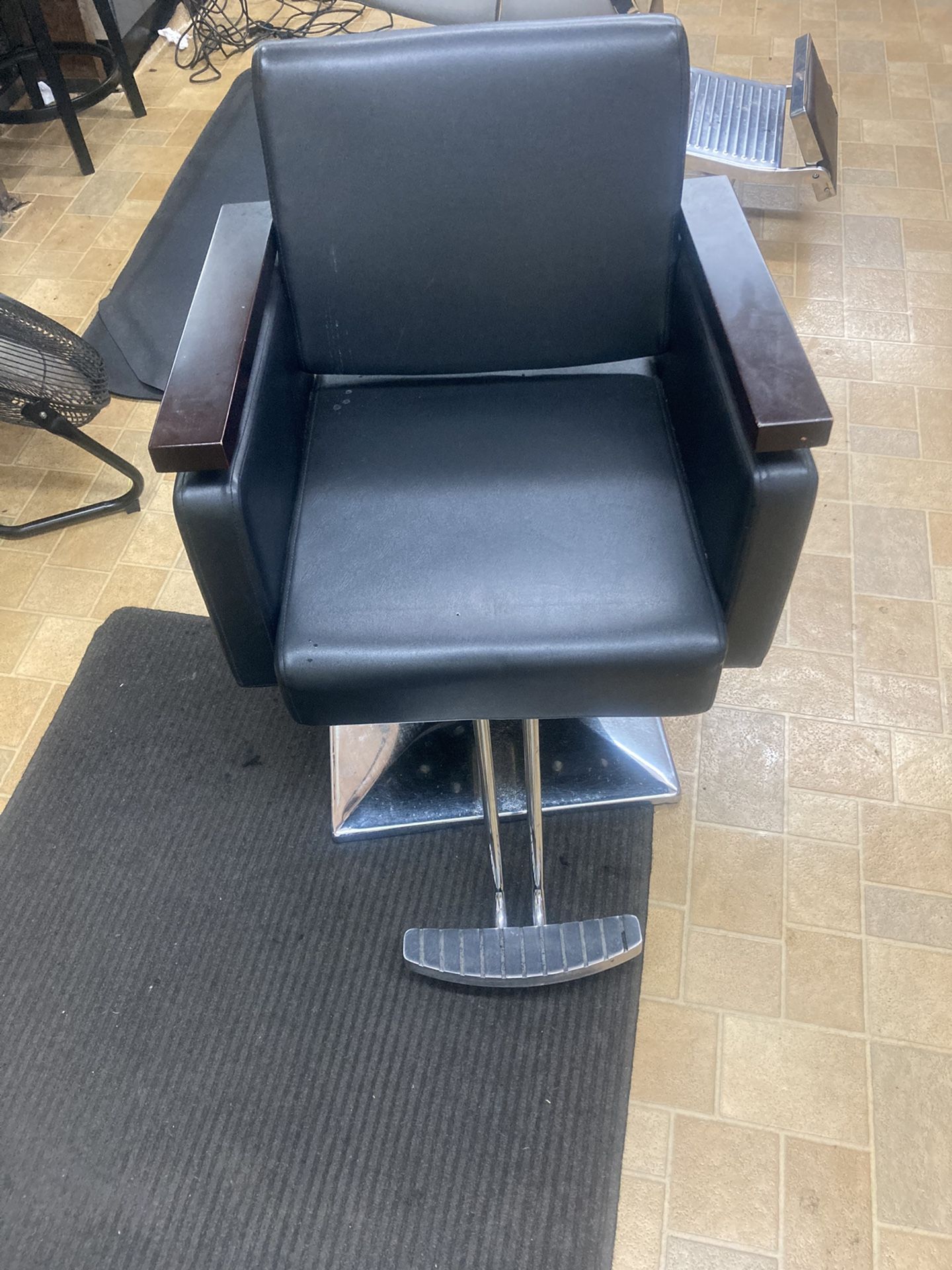 Used Barber Chairs For Sale Near Me