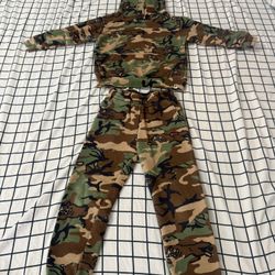 Ice Cream Sweatsuit Set Size 5/6 KIDS used 