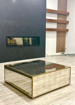 Modern mirrored coffee table