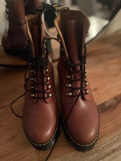 LEONA WOMEN'S FARRIER LEATHER HEELED BOOTS